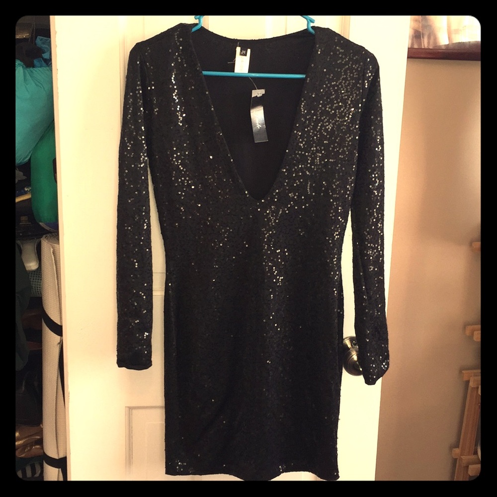 NWT J Lux Deep V Black Sequin Mini Dress 🔥 Prom